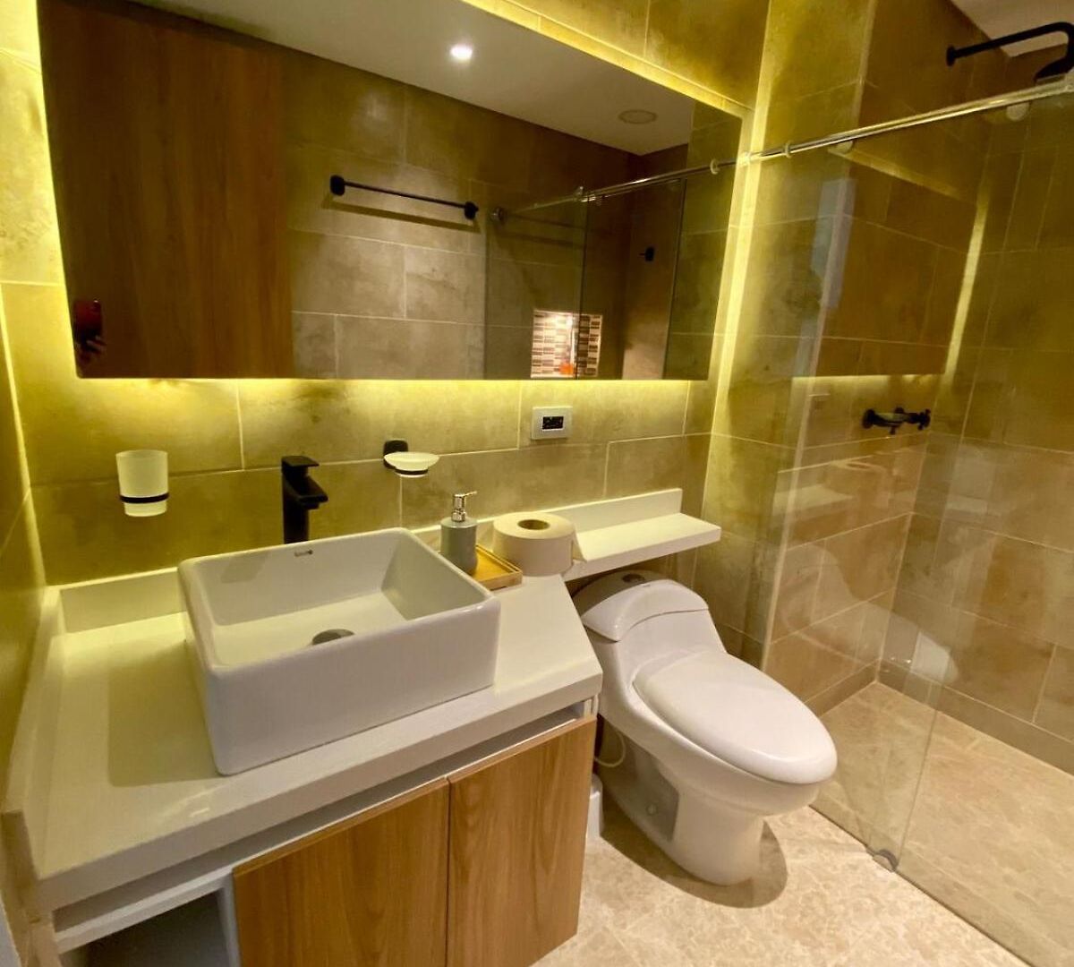 De Lujo Frente Al Mar-piscina&jacuzzi En Edificio Beach&exclusive Resort- Aeropuerto A 5min Caminando *