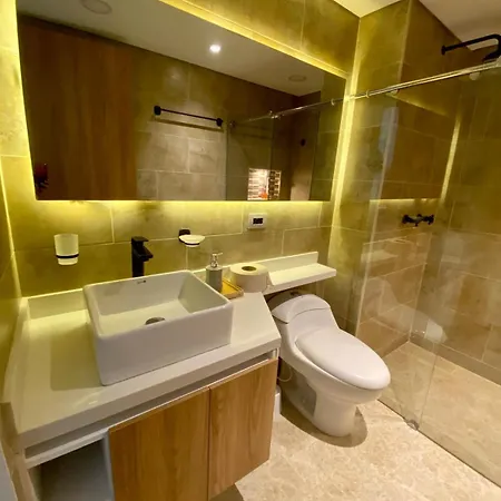 De Lujo Frente Al Mar-piscina&jacuzzi En Edificio Beach&exclusive Resort- Aeropuerto A 5min Caminando *
