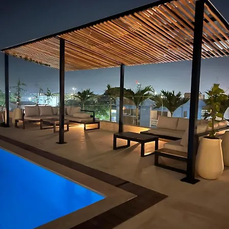 Apartamento De Lujo Frente Al Mar-piscina&jacuzzi En Edificio Beach&exclusive Resort- Aeropuerto A 5min Caminando