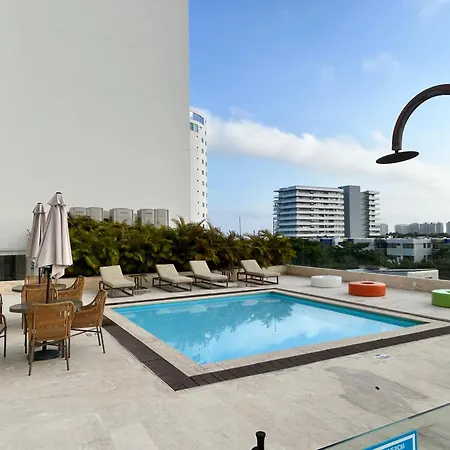 De Lujo Frente Al Mar-piscina&jacuzzi En Edificio Beach&exclusive Resort- Aeropuerto A 5min Caminando * Cartagena